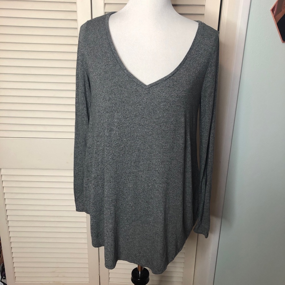 Old Navy Long Sleeve Maternity Top